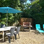 1 Bedroom Lovely In Appartement *