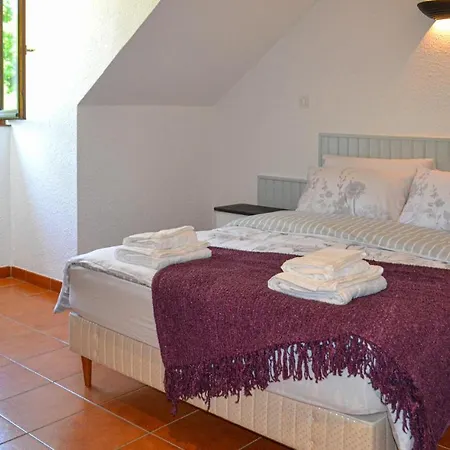 דירה 1 Bedroom Cozy In