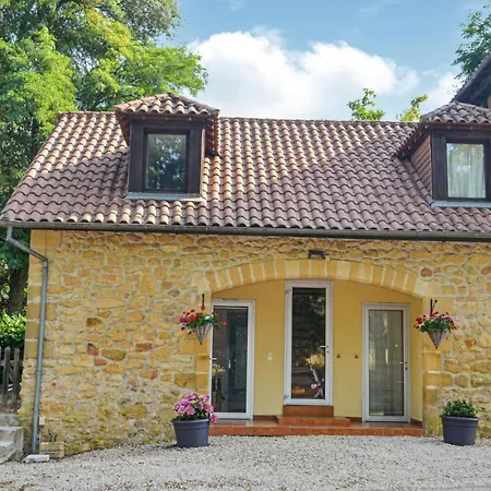 1 Bedroom Lovely In *